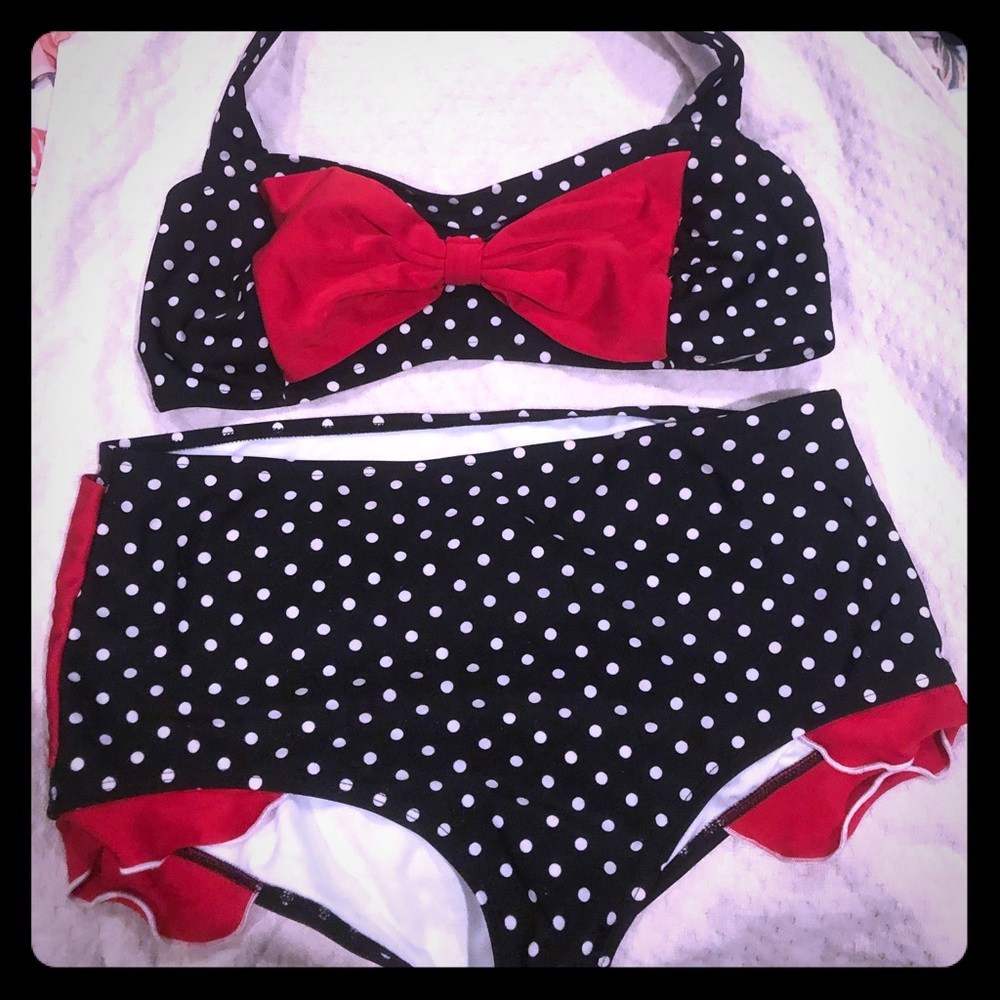Black polka dot bikini